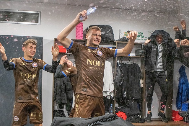 比赛取胜的 比赛取胜的